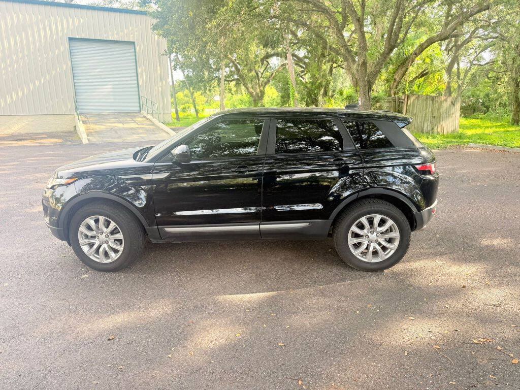 Used 2018 Land Rover Range Rover Evoque SE AWD/4WD image 8