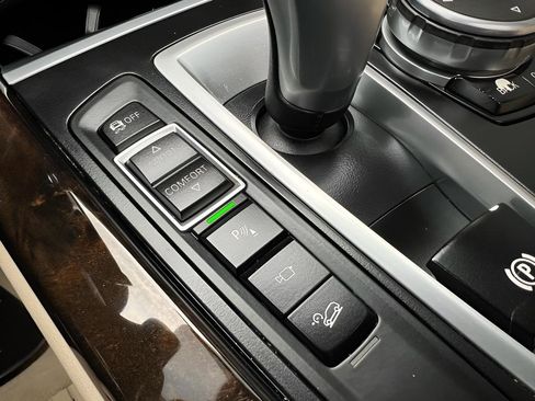 Used 2015 BMW X5 xDrive35d image 63