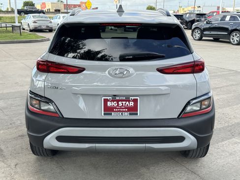 Used 2023 Hyundai Kona SEL FWD image 9