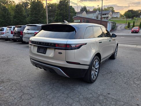 Used 2018 Land Rover Range Rover Velar R-Dynamic SE image 5
