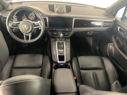 Used 2020 Porsche Macan AWD/4WD image 34