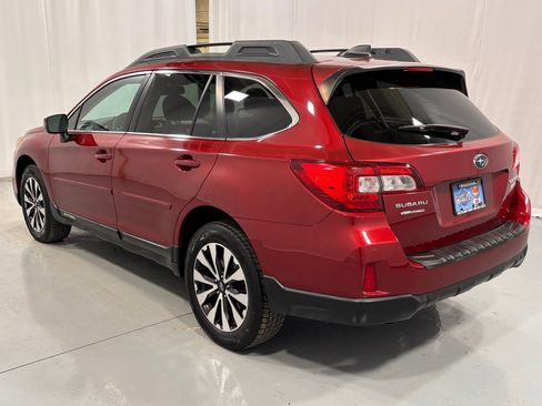 Used 2017 Subaru Outback 2.5i Limited image 7