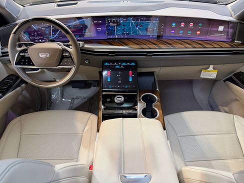 New 2026 Cadillac Escalade Platinum Sport AWD/4WD image 13