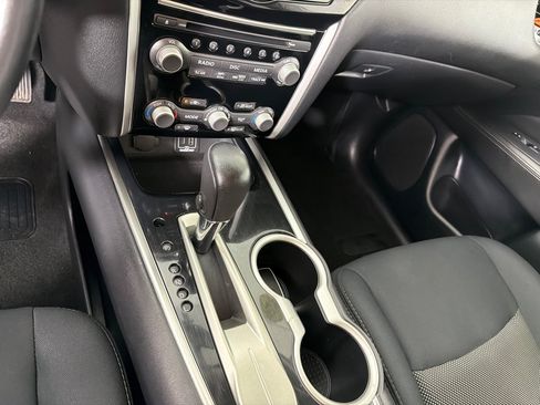 Used 2019 Nissan Pathfinder SV FWD image 18