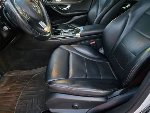 Used 2017 Mercedes-Benz C 300 4MATIC Sedan image 27