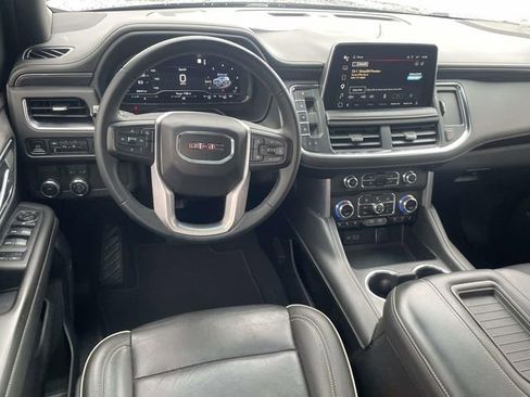 Used 2023 GMC Yukon XL SLT RWD image 13