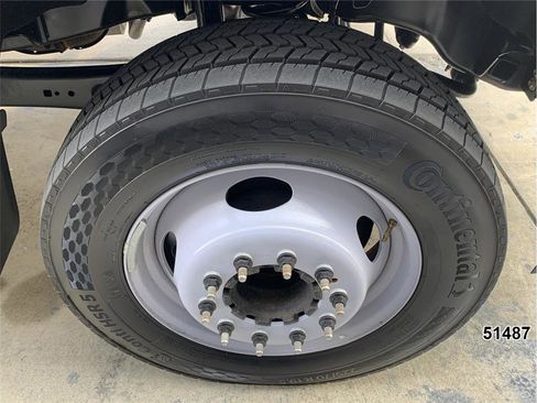 Used 2024 Ford F550 2WD Regular Cab Super Duty image 16