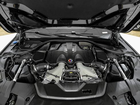 Used 2021 BMW ALPINA B7 xDrive image 50