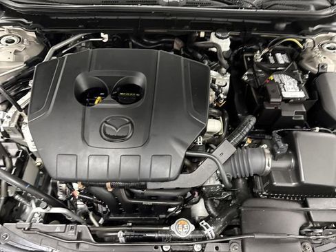 Used 2024 MAZDA MAZDA3 s image 32