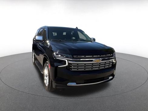 Used 2023 Chevrolet Tahoe Premier RWD image 3