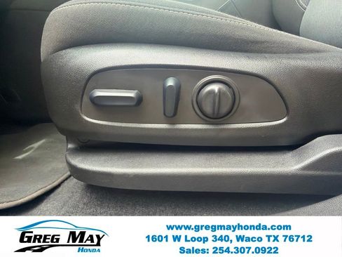 Used 2023 Chevrolet Blazer LT FWD image 19