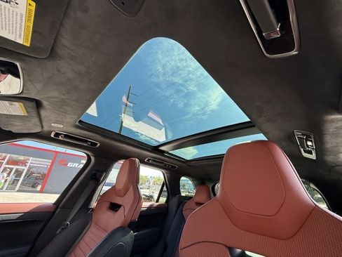 Used 2024 Land Rover Range Rover Sport image 38