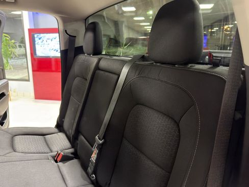 Used 2019 GMC Canyon SLE image 36