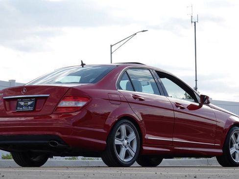 Used 2010 Mercedes-Benz C 300 Sedan image 19