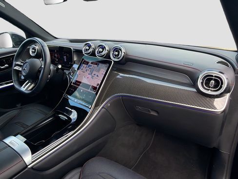 Used 2025 Mercedes-Benz GLC 43 AMG 4MATIC image 15