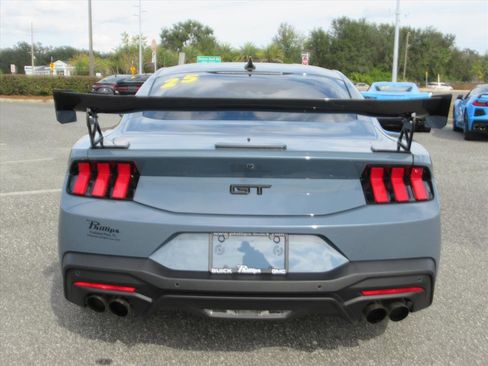 Used 2025 Ford Mustang GT Premium image 5