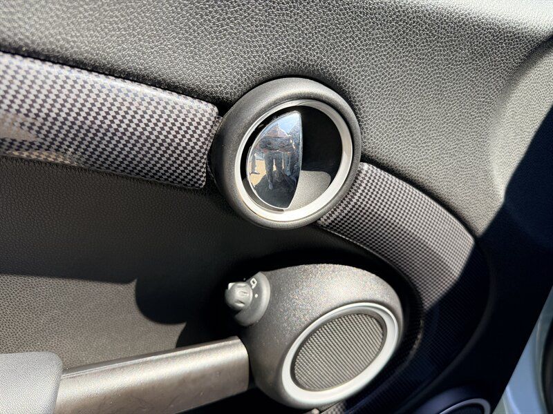 Used 2013 MINI Cooper S FWD image 24