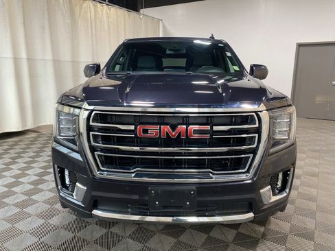 Used 2023 GMC Yukon XL SLT AWD/4WD image 2