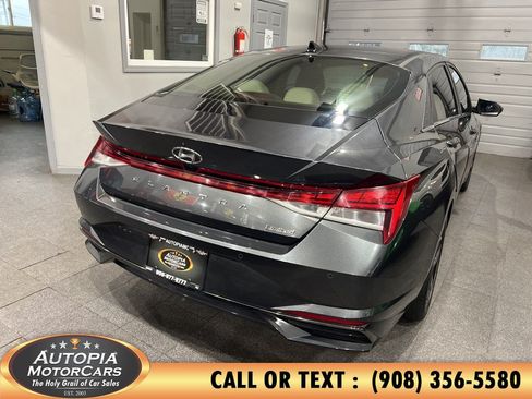Used 2021 Hyundai Elantra Limited FWD image 5