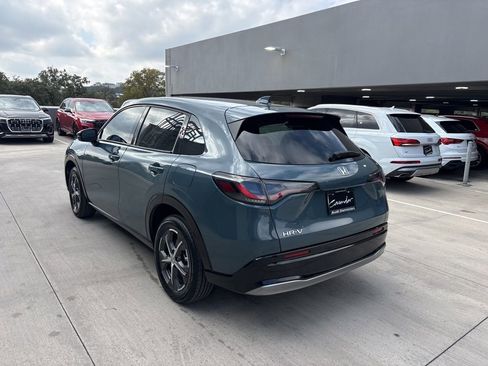 Used 2024 Honda HR-V EX-L image 8