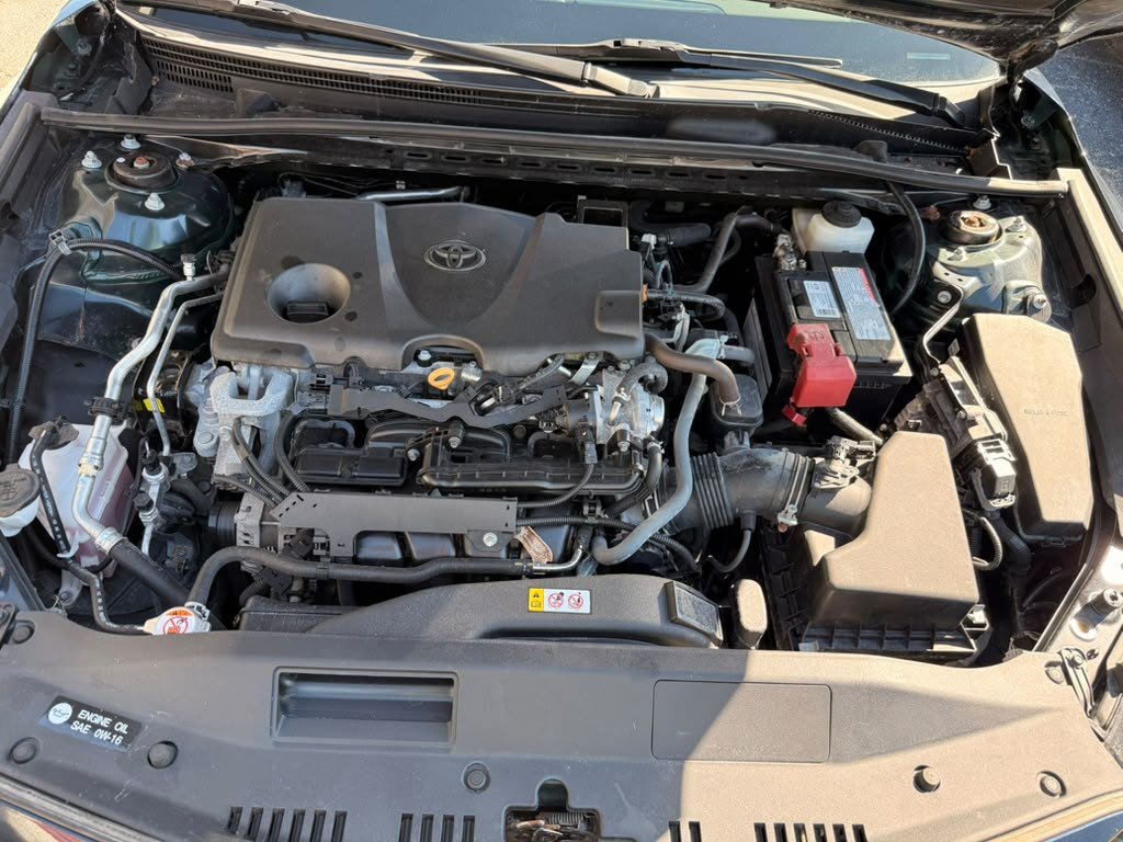 Used 2021 Toyota Camry LE AWD/4WD image 40
