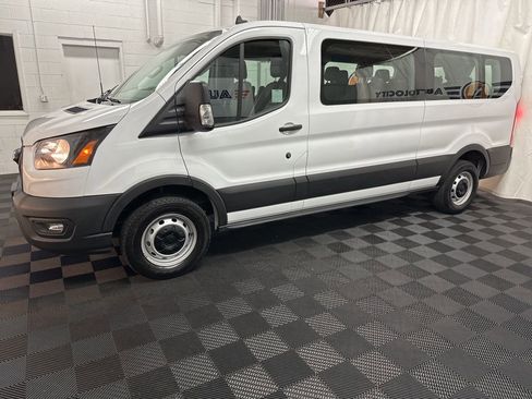 Used 2023 Ford Transit 350 XL image 5