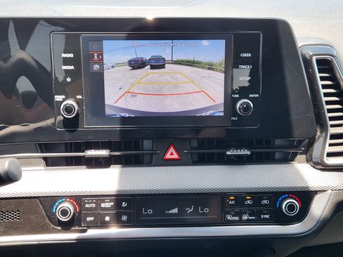 Used 2023 Kia Sportage LX AWD/4WD image 19
