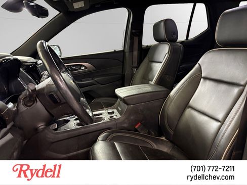 Used 2022 Chevrolet Traverse Premier AWD/4WD image 5