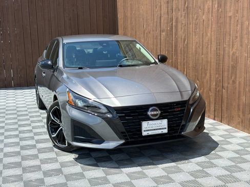 Used 2026 Nissan Altima 2.5 SR FWD image 9