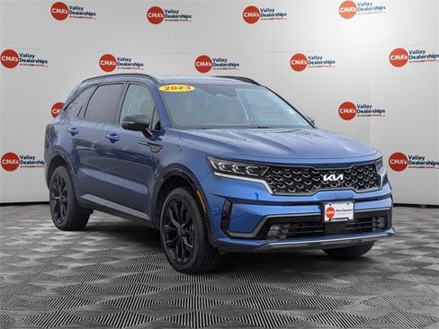 Used 2023 Kia Sorento SX image 3