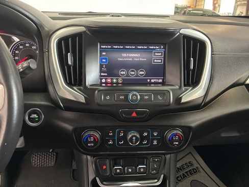 Used 2020 GMC Terrain SLE w/ Driver Convenience Package AWD/4WD image 16