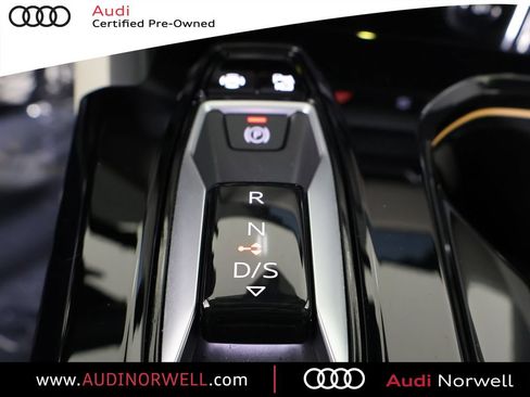 Certified 2025 Audi Q5 Premium AWD/4WD image 4