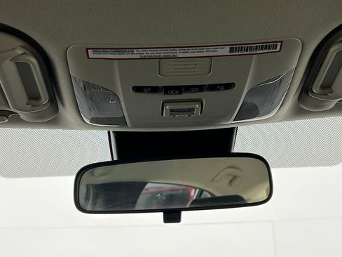 Used 2021 Toyota Corolla LE image 21