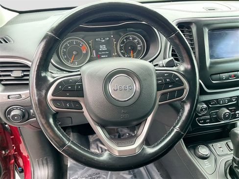 Used 2021 Jeep Cherokee Latitude Plus w/ Sun & Sound Group image 11