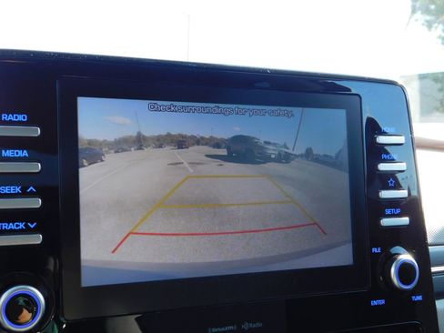 Used 2020 Hyundai Ioniq SE image 14