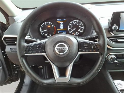Used 2022 Nissan Altima 2.5 S image 16