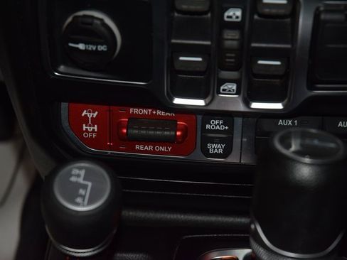 Used 2020 Jeep Gladiator Rubicon w/ LED Lighting Group image 25