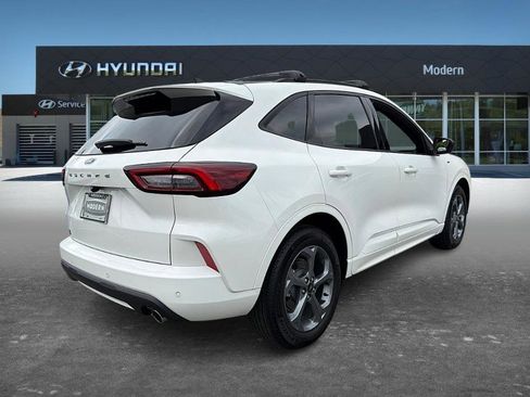 Used 2023 Ford Escape ST-Line w/ Tech Pack #1 FWD image 3