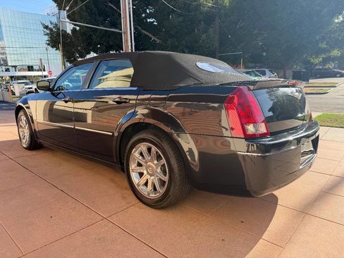Used 2006 Chrysler 300 Touring image 3