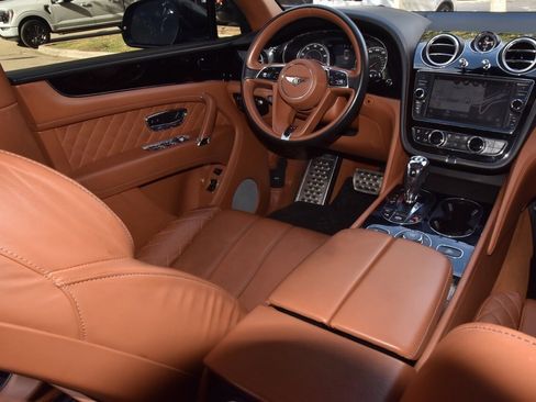 Used 2020 Bentley Bentayga image 15