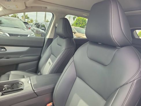 Used 2025 Nissan Murano SL AWD/4WD image 18