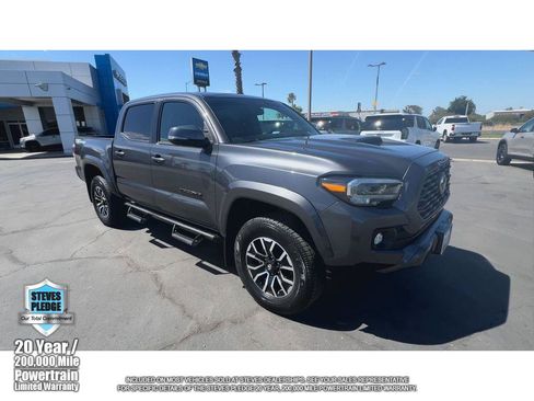 Used 2023 Toyota Tacoma TRD Sport w/ Technology Package RWD image 4