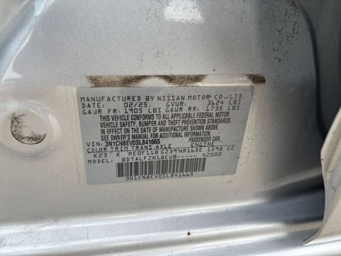 Used 2025 Nissan Versa SV FWD image 27