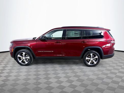 New 2026 Jeep Grand Cherokee L Limited AWD/4WD image 4