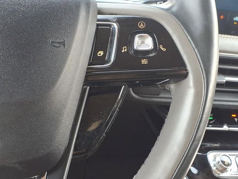 Certified 2023 Lincoln Corsair Reserve w/ Jet Appearance Package AWD/4WD image 17