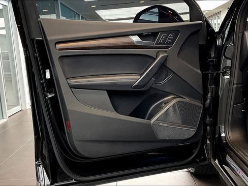 Used 2023 Audi Q5 2.0T Premium Plus w/ Premium Plus Package image 22