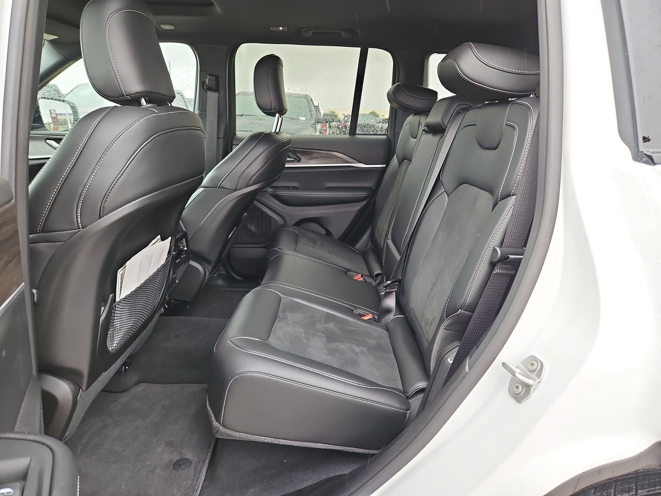 New 2026 Jeep Grand Cherokee Altitude RWD image 12