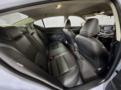 Certified 2024 Nissan Altima 2.5 SR image 29