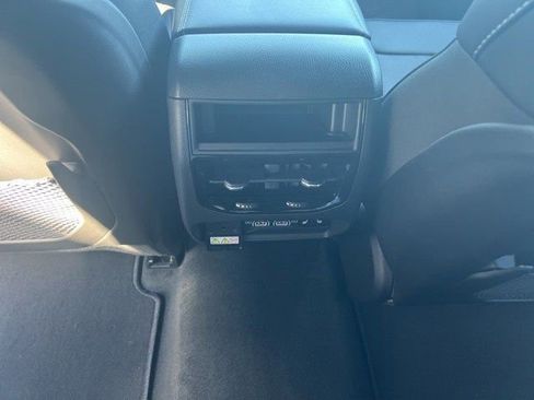 New 2025 Jeep Grand Cherokee Limited w/ Luxury Tech Group II image 19