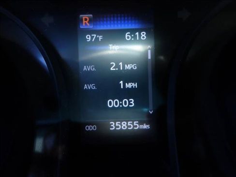 Used 2020 Toyota Camry SE FWD image 22